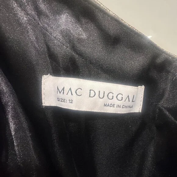 Mac Duggal Metallic Gold One-Shoulder Gown With Ruffle Detail & High Slit Size - Picture 3 of 8